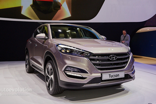 Xe Hyundai Tucson 5 chổ 2016