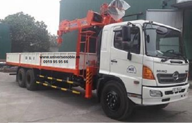 Xe tải Hino FL 16 tấn 3 chân gắn cẩu Kanglim 5 tấn 6 khúc Ks1056